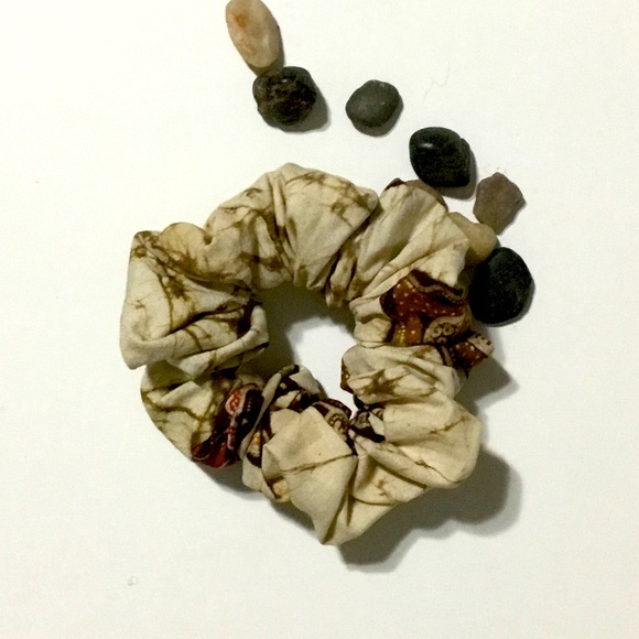Single Batik Scrunchies - Picture 1 of 1